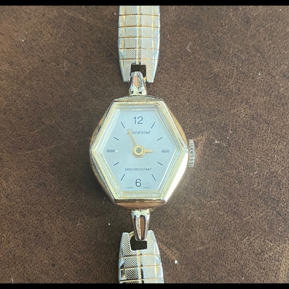 Vintage Ladies Lucerne, 15 Jewel Movement Watch